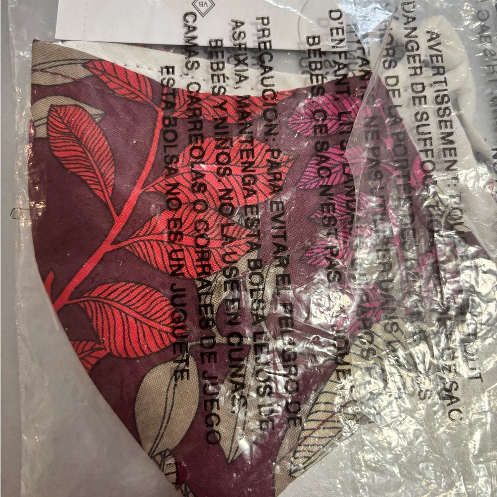 Vera Bradley Red and Beige Face Mask